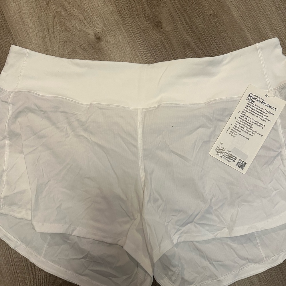 Lululemon white speed up shorts size 14 NWT